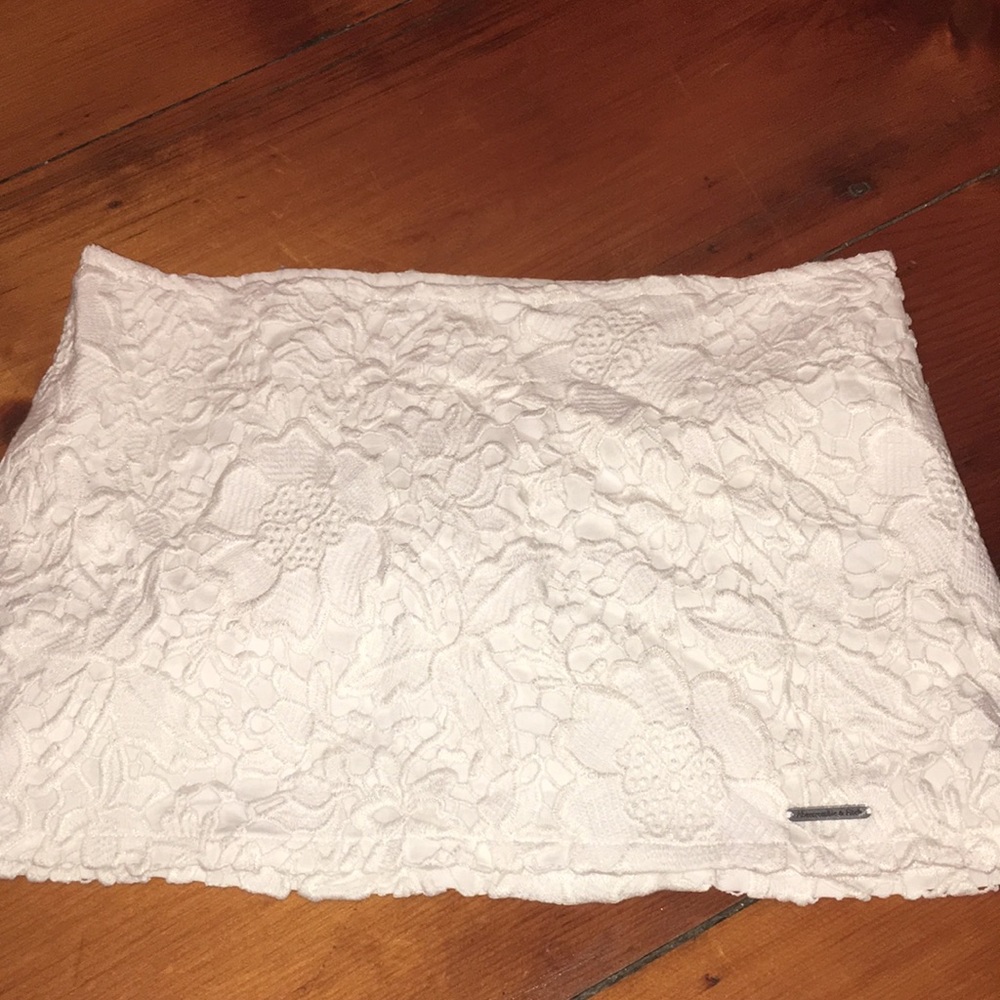 Abercrombie and Fitch White Lace Pencil Skirt
